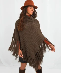 Cosy And Chic Chunky Poncho