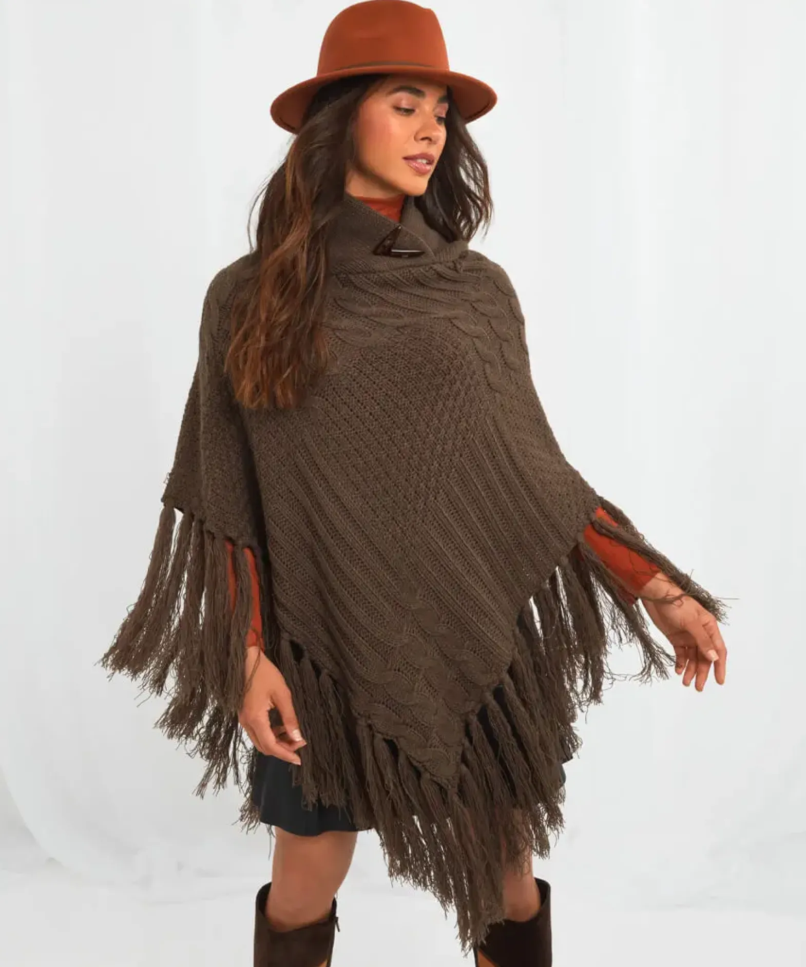 Cosy And Chic Chunky Poncho