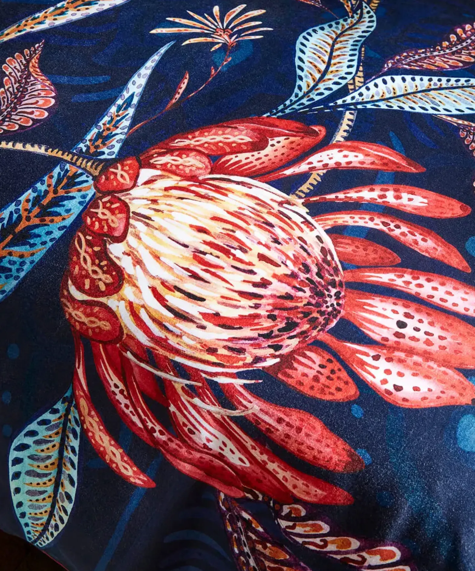 Flamboyant Florals Reversible Bed Set