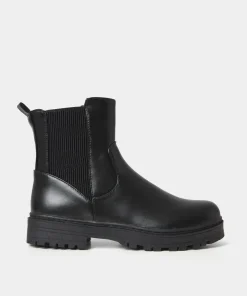 Make No Mistake Chelsea Boots
