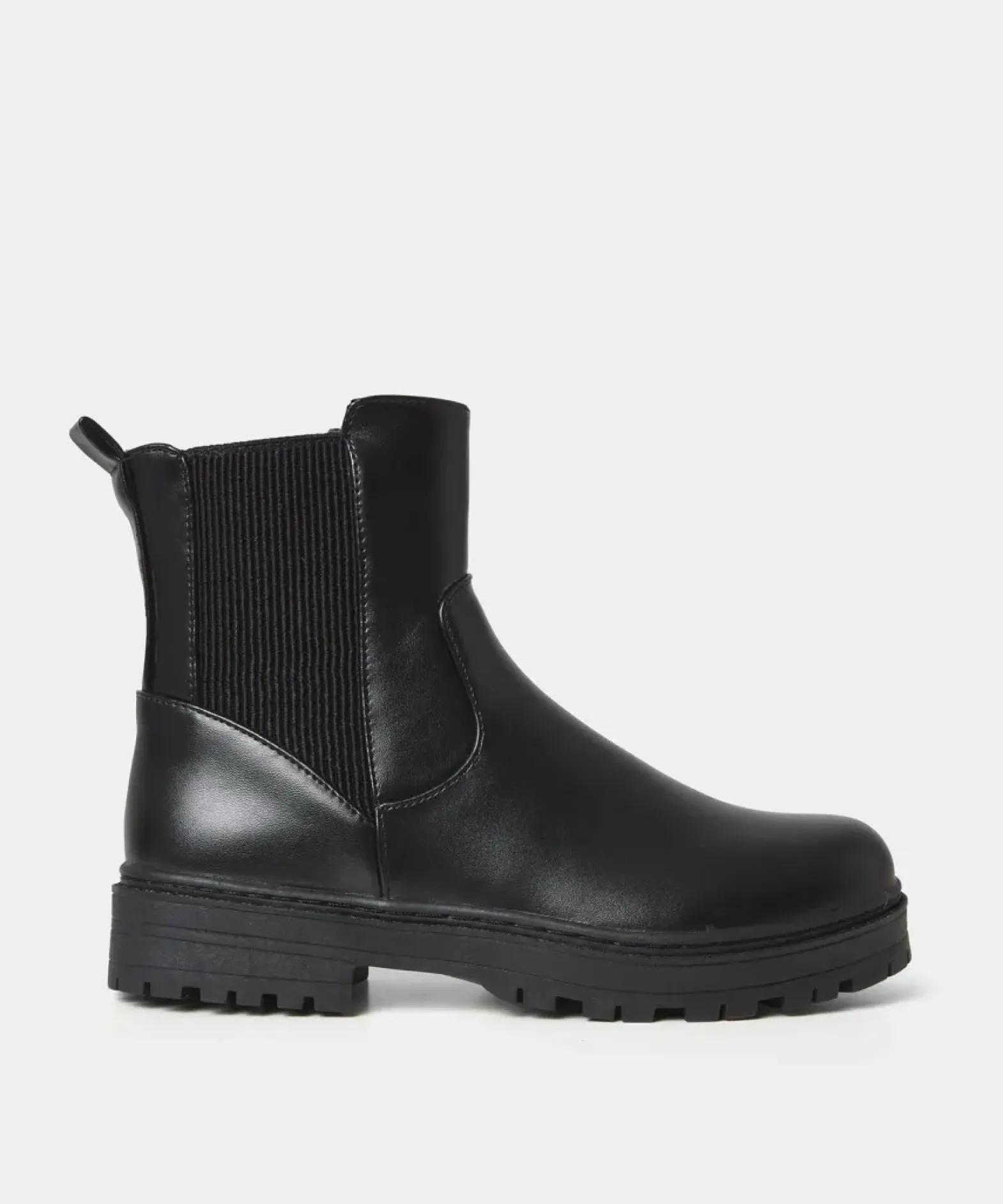 Make No Mistake Chelsea Boots