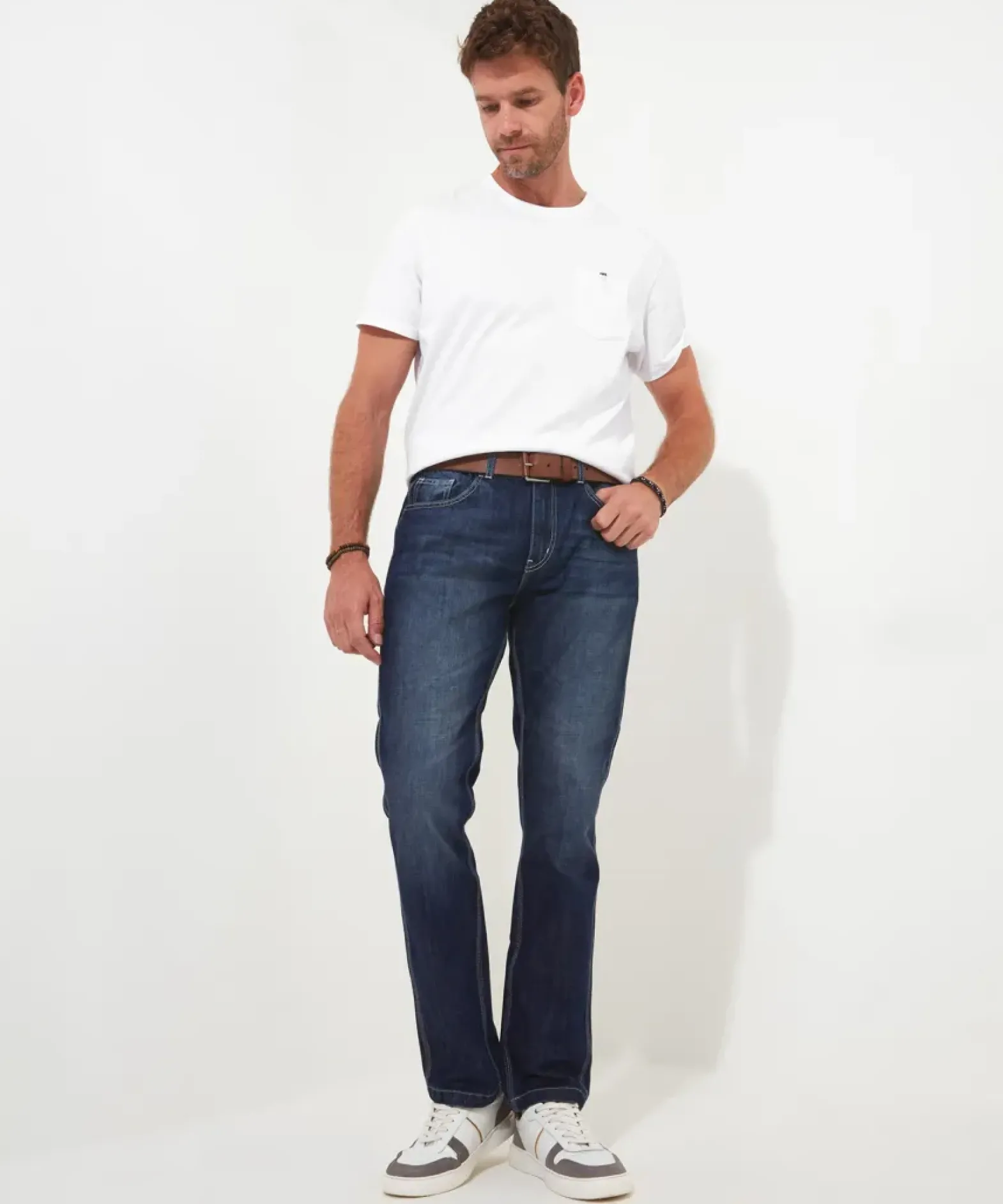 Remarkable Regular Slim Jeans