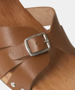 Sollar Bay Leather Clog Shoe
