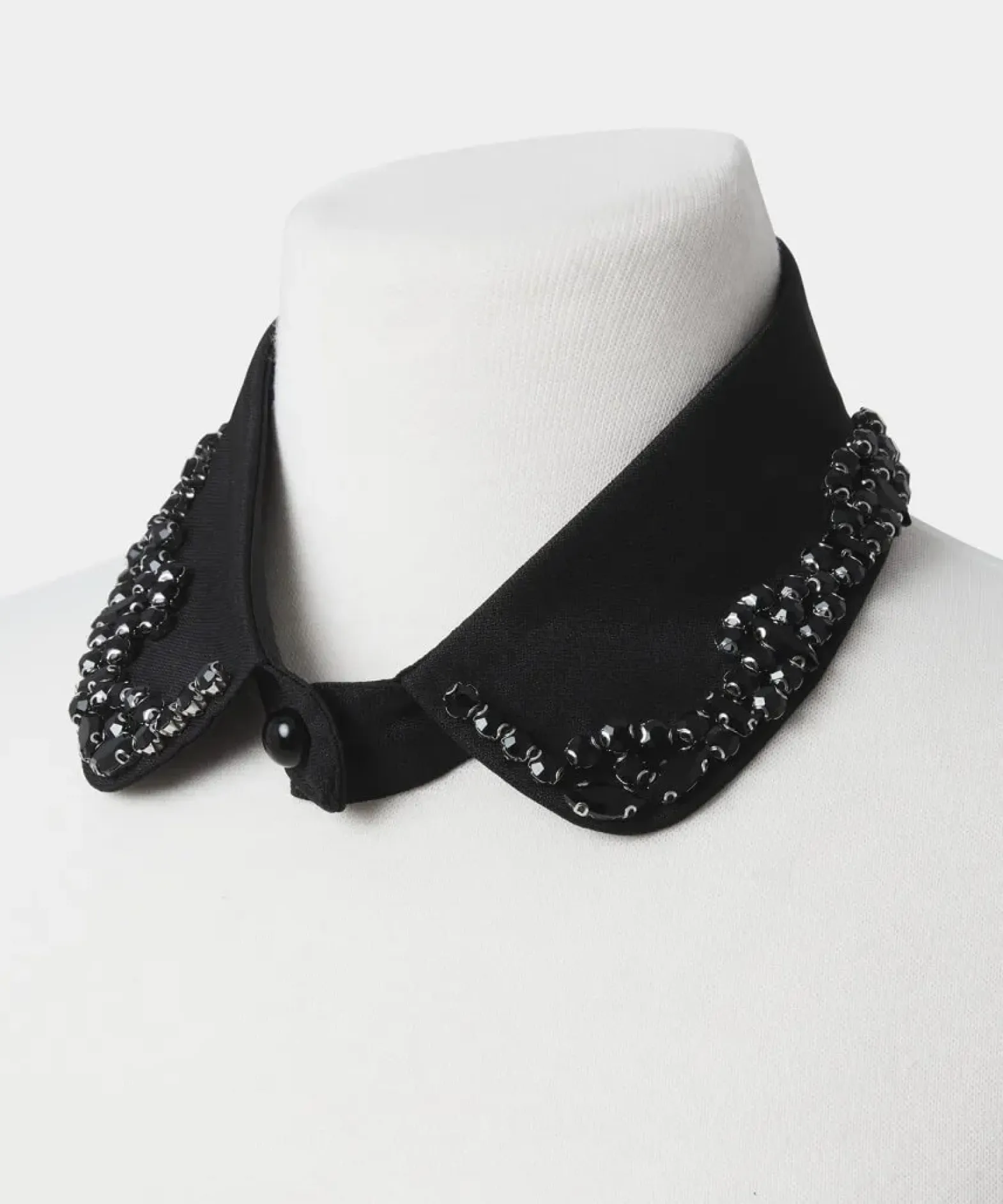 Vintage Beaded Round Collar